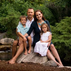 Meet your Posher, April